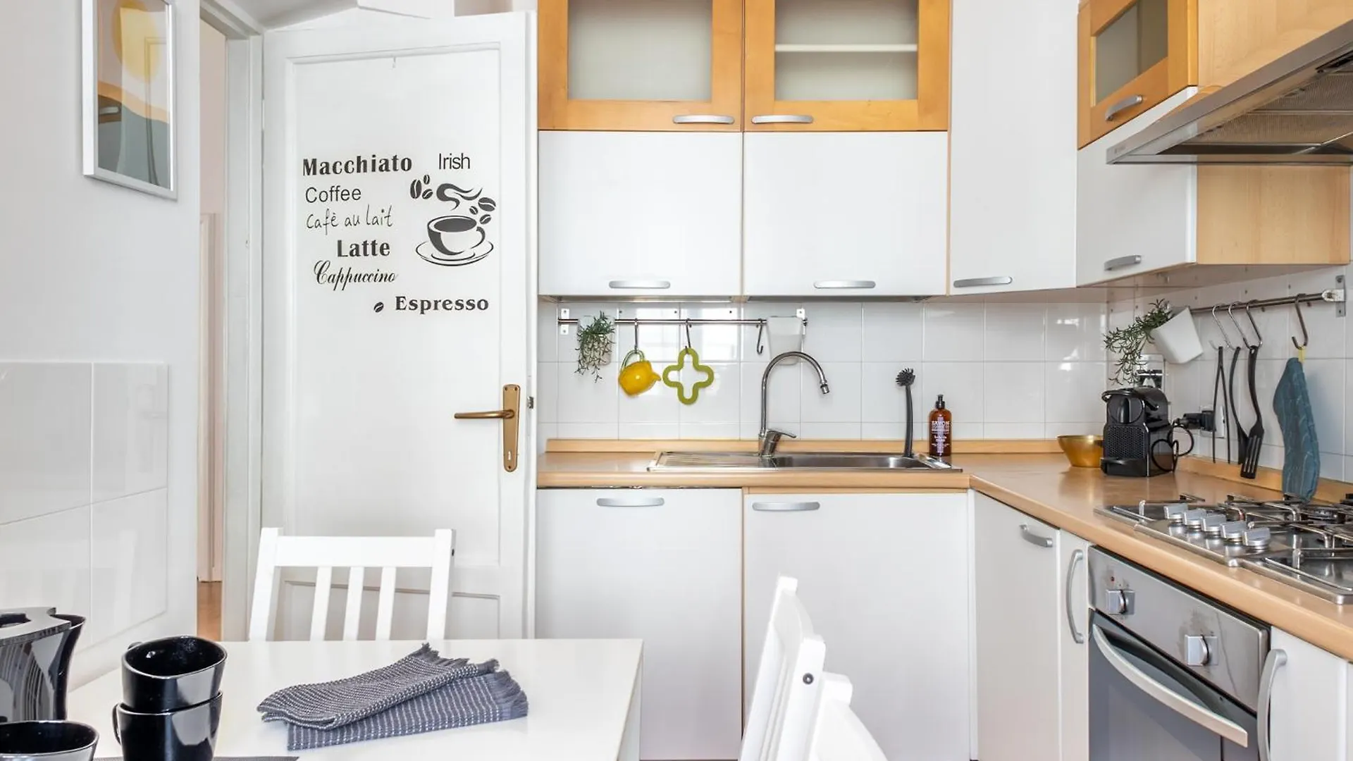 Your Elegant Loft At Termini Station Roma Daire
