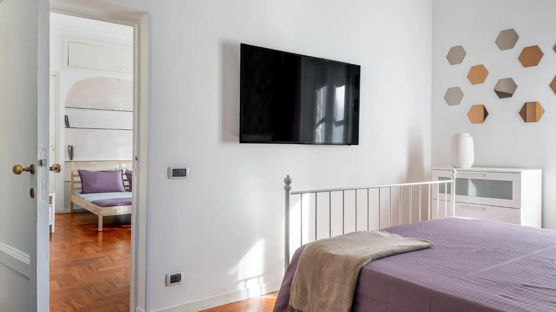Your Elegant Loft At Termini Station Roma Daire