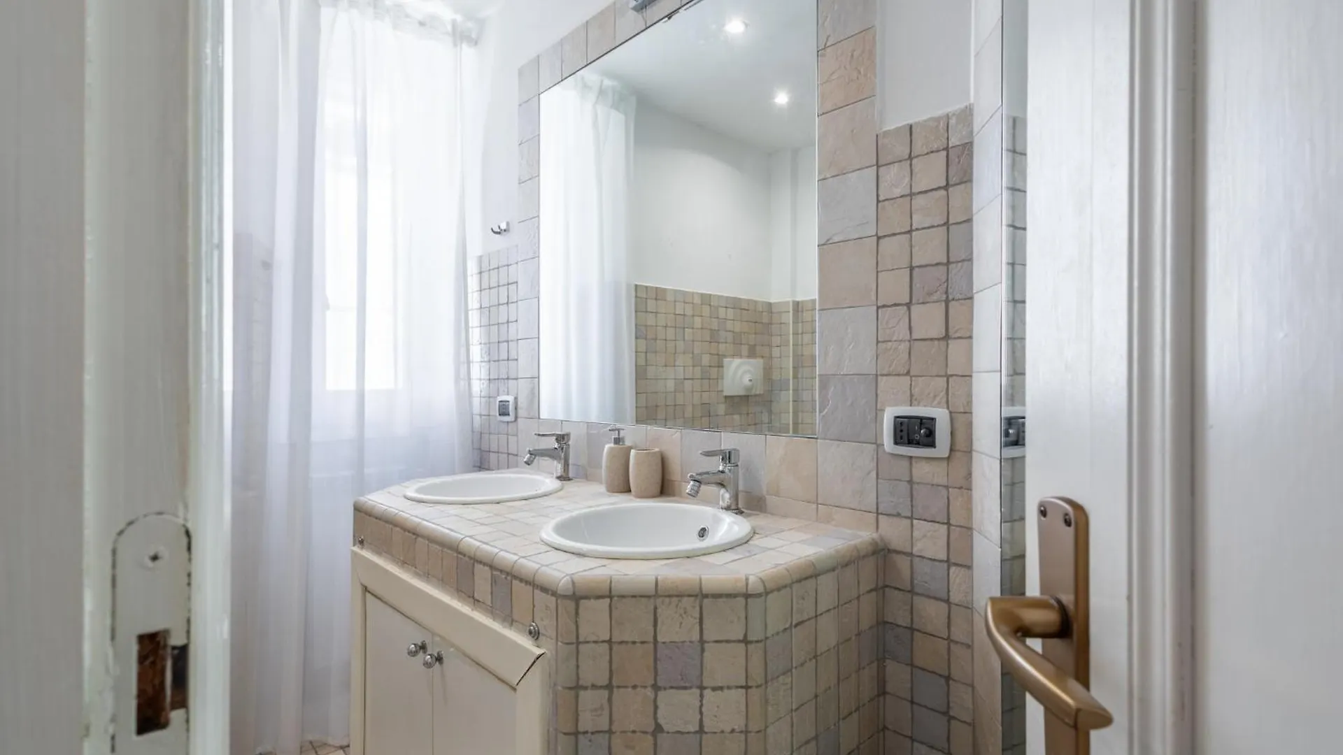 Apartment Your Elegant Loft At Termini Station Rome